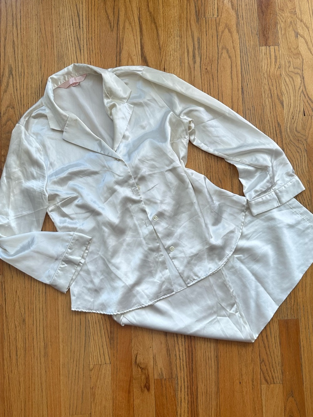 Victoria's Secret ‘99 Vintage Cream Satin PJ’s - Picture 2 of 11